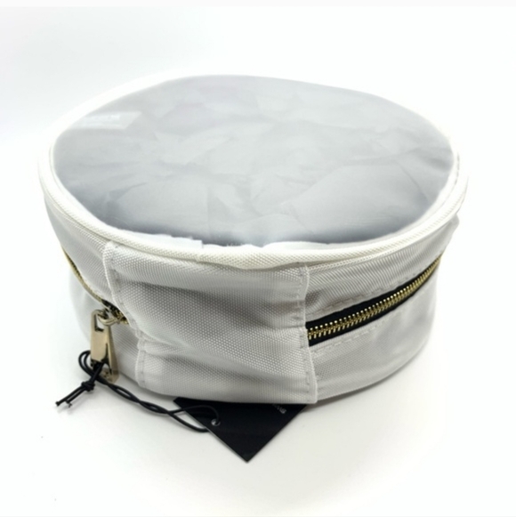 🌼Marc Jacobs Daisy Round Cream Pouch - Picture 4 of 8